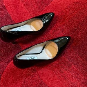 Women’s patent leather pointed toe 3 inch heels